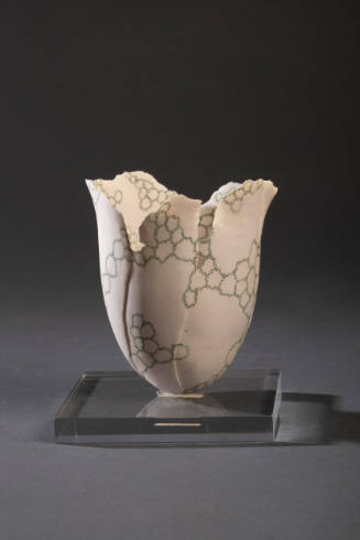 Upright Folded Porcelain Shape