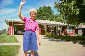 Leaving and waving, 7/1991