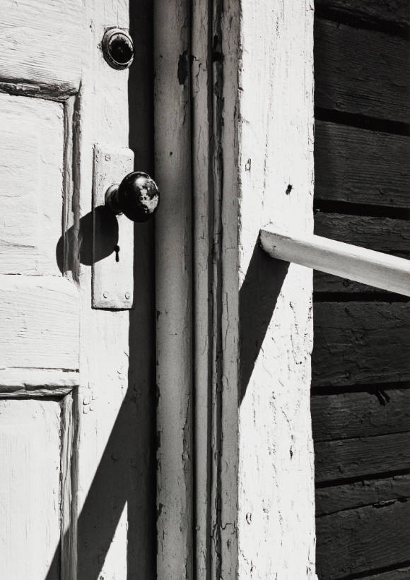 White Building, Black Knob, Arkansas